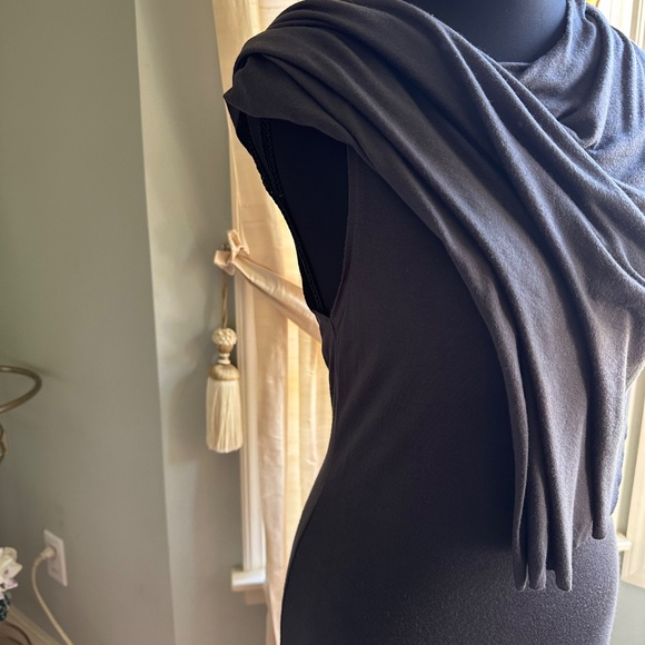 Alice + Olivia Cape Dress - Picture 5 of 7